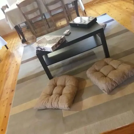 Leos's House * Leonídion